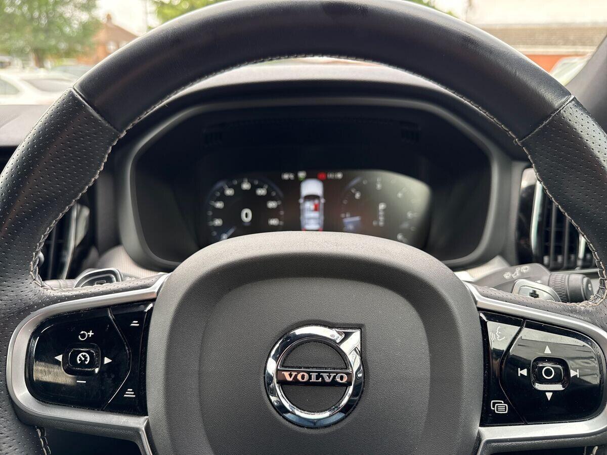 Volvo XC60 - Image 22