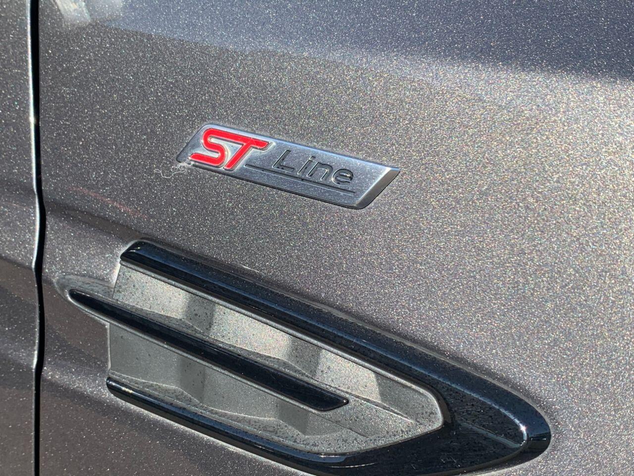 Ford Kuga - Image 12