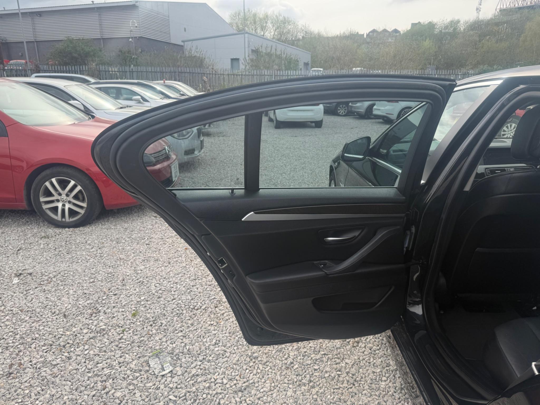 BMW 5 Series - Image 30