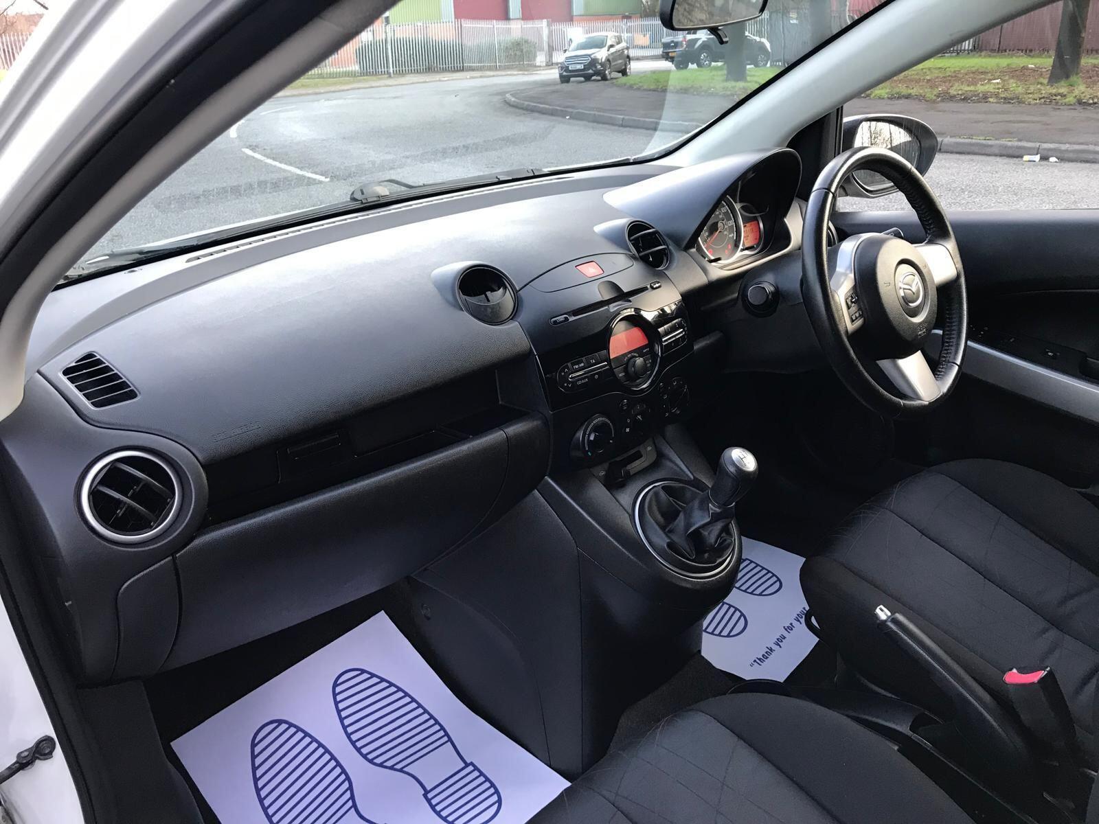 Mazda MAZDA2 - Image 17