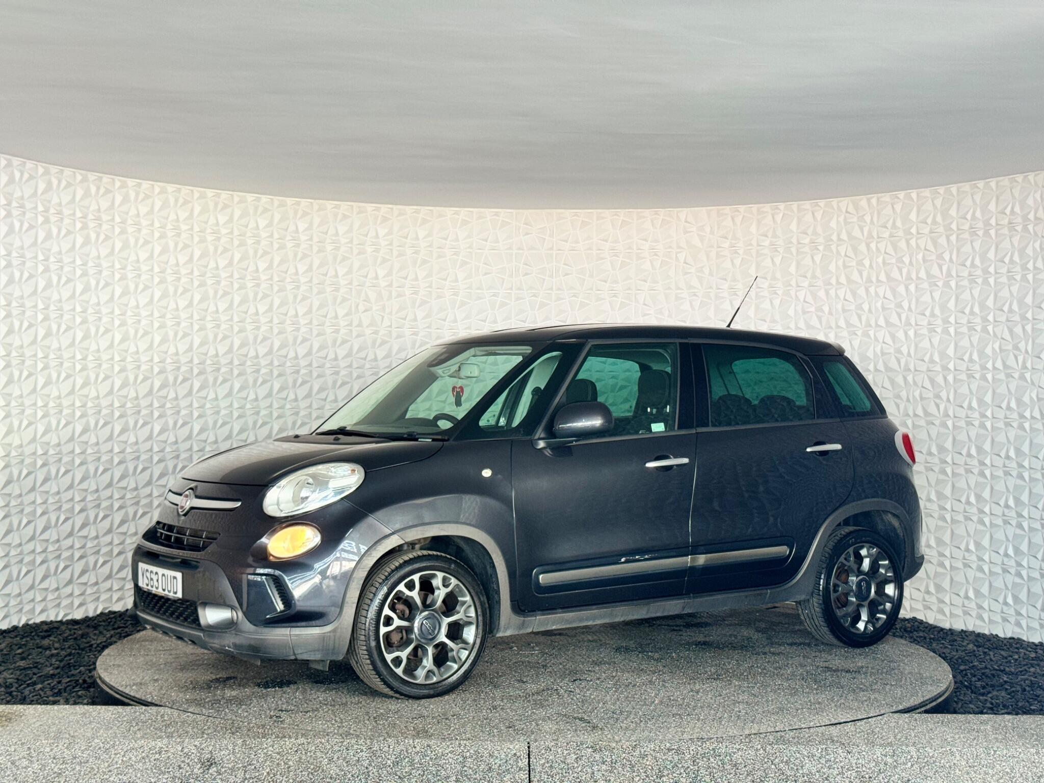 Fiat 500L - Image 20