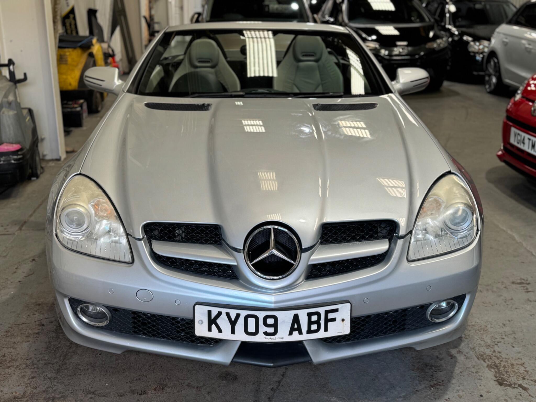 Mercedes SLK - Image 12