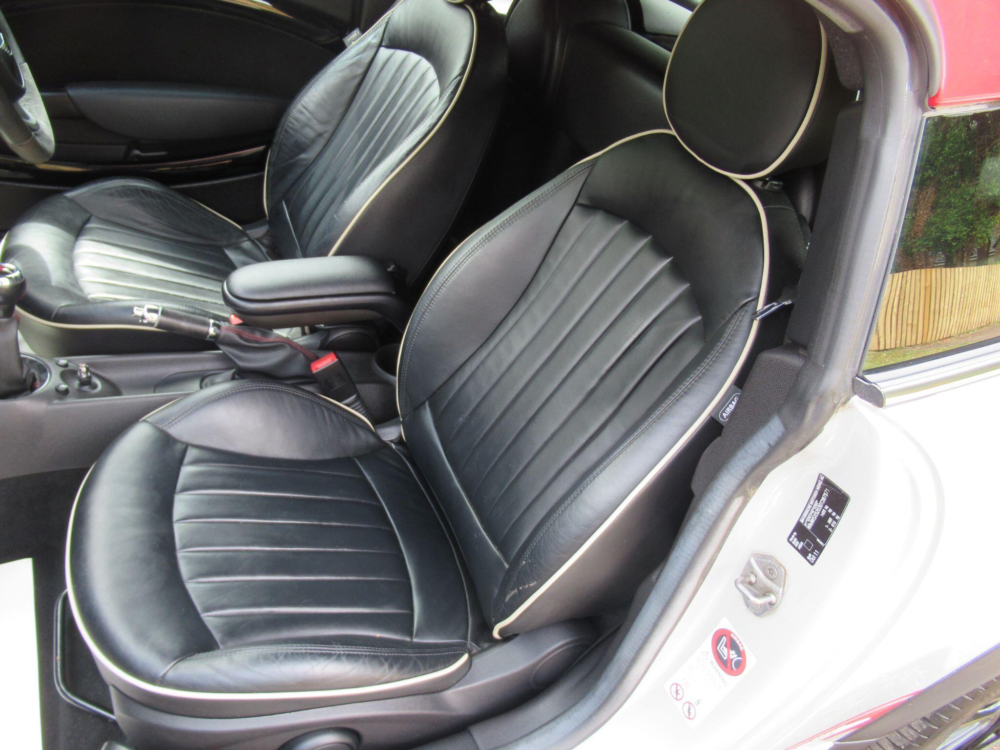 MINI Coupe - Image 11