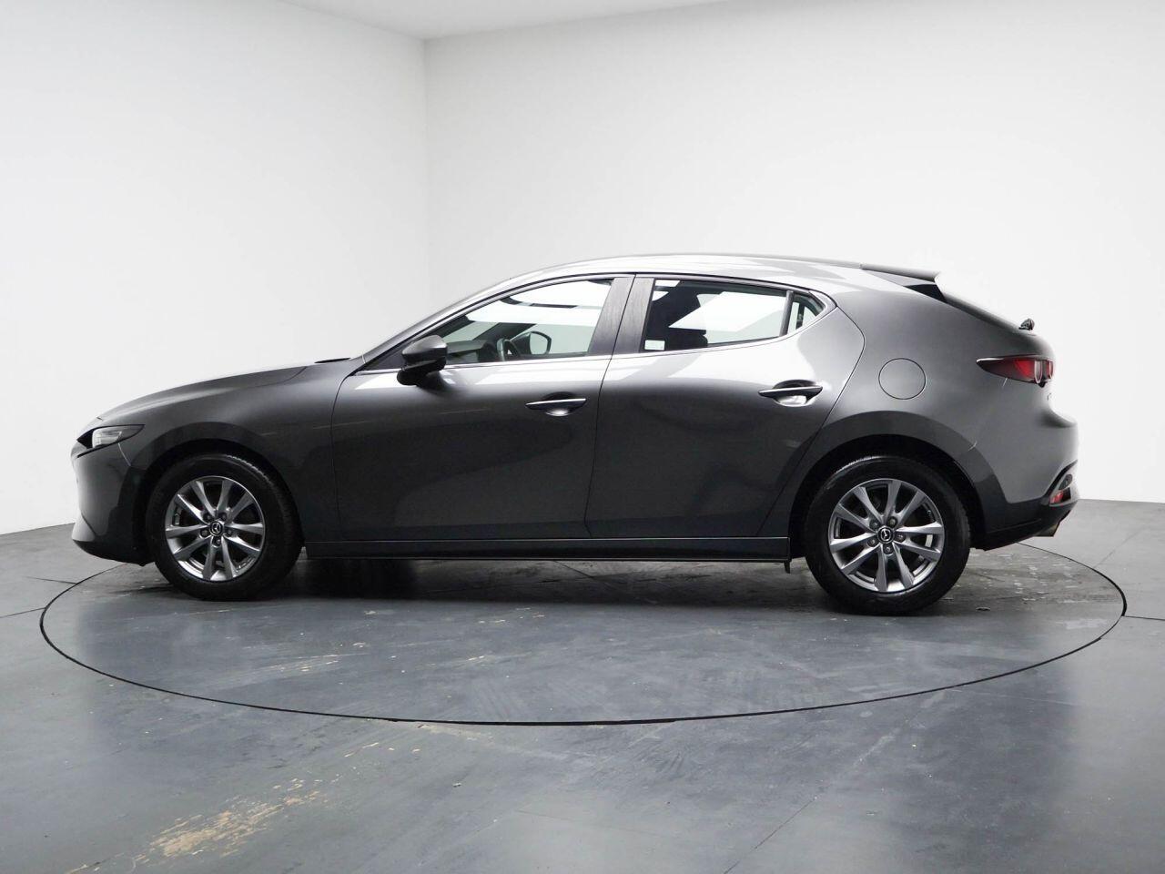 Mazda MAZDA3 - Image 8