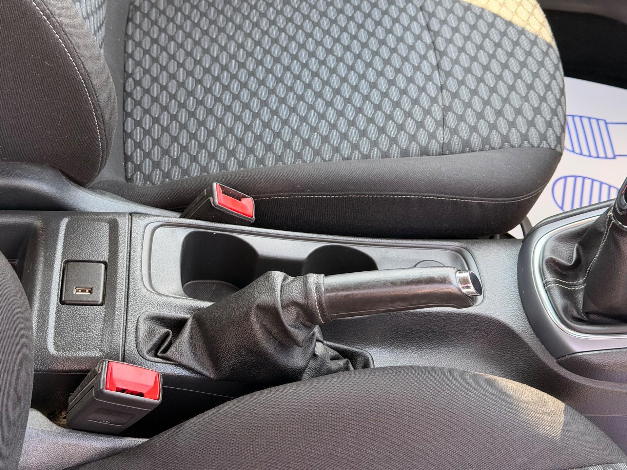 Vauxhall Astra - Image 15