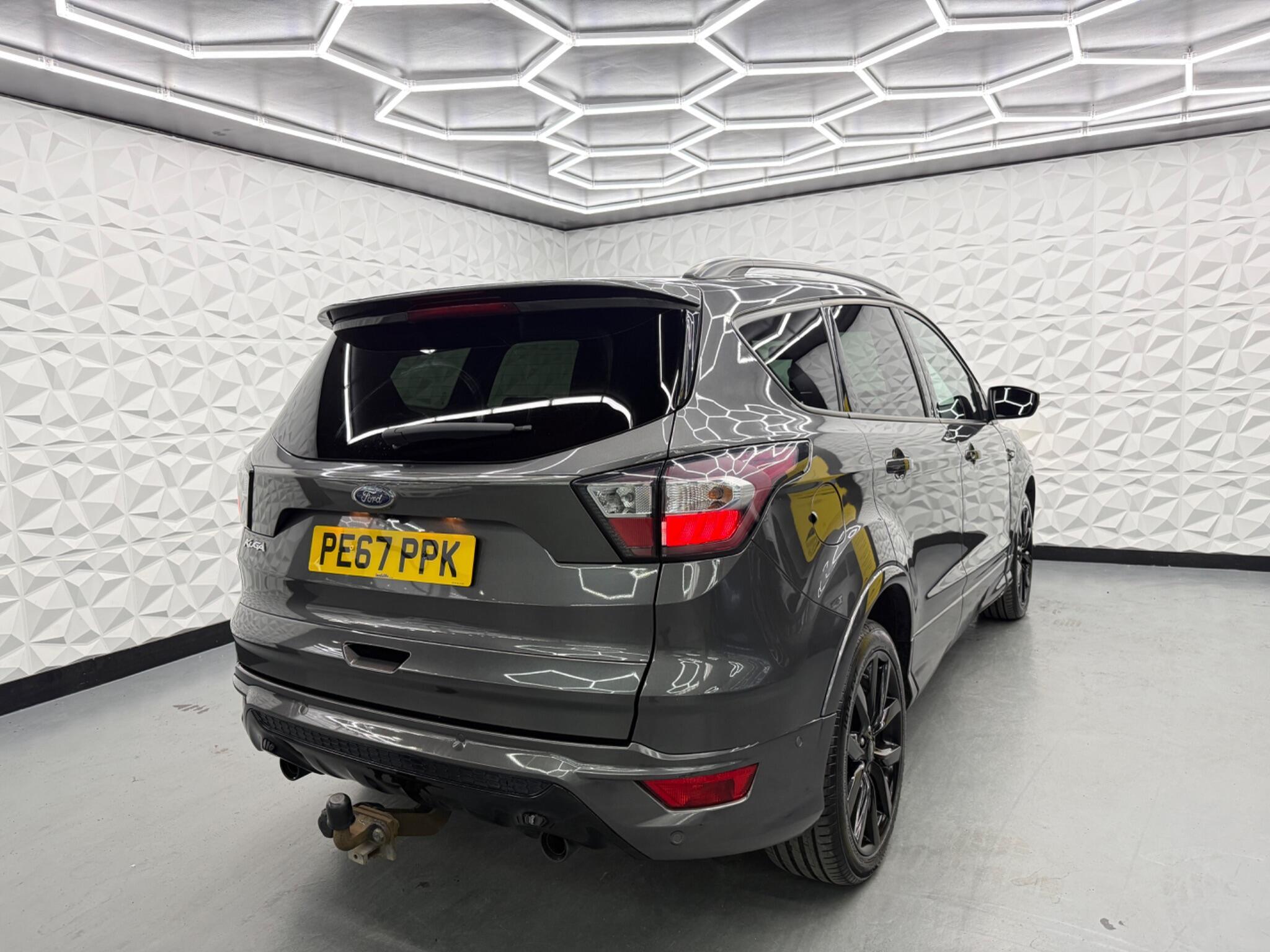 Ford Kuga - Image 14
