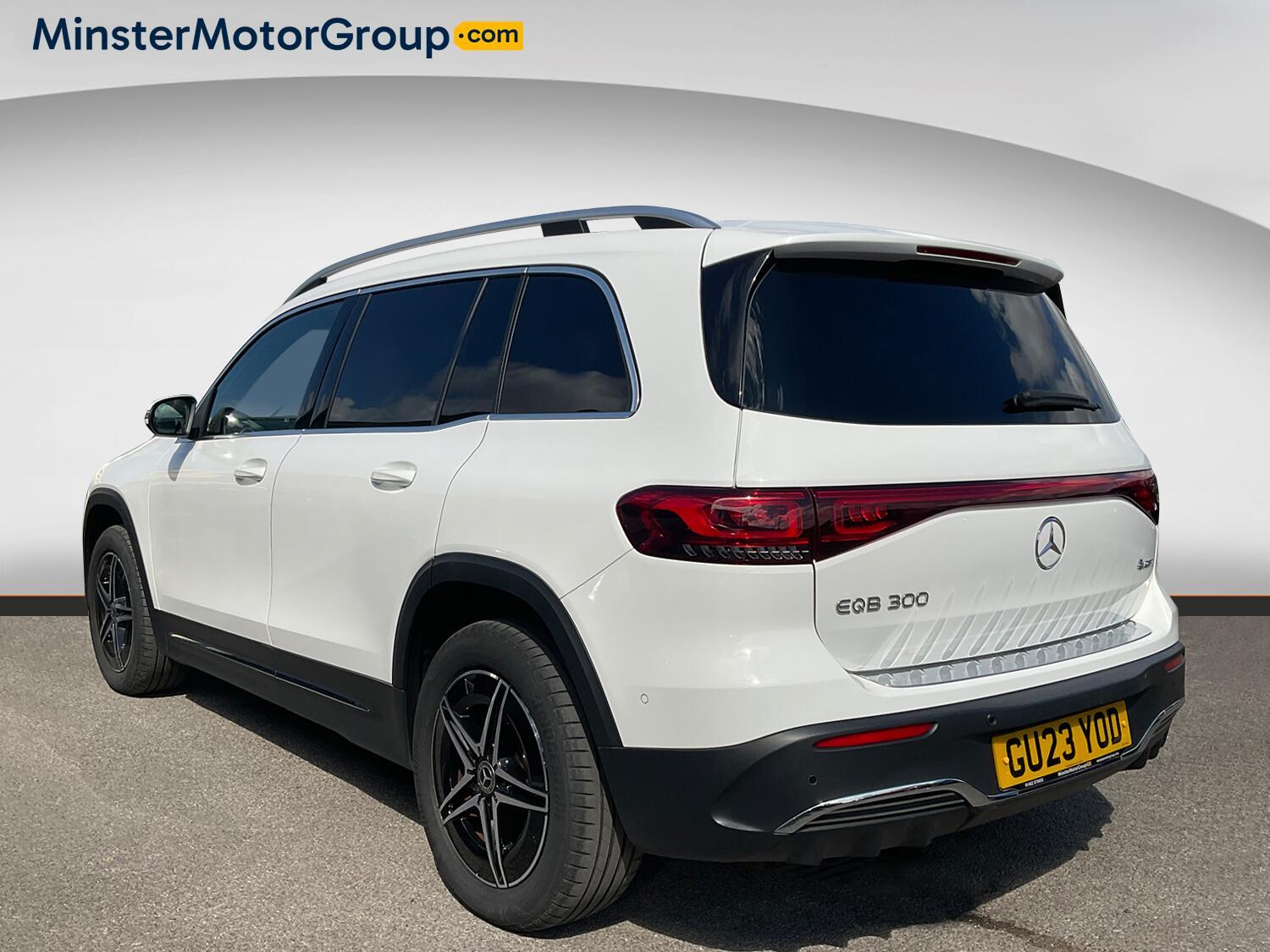 Mercedes Eqb - Image 4