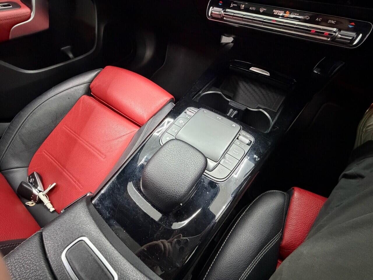 Mercedes CLA - Image 31