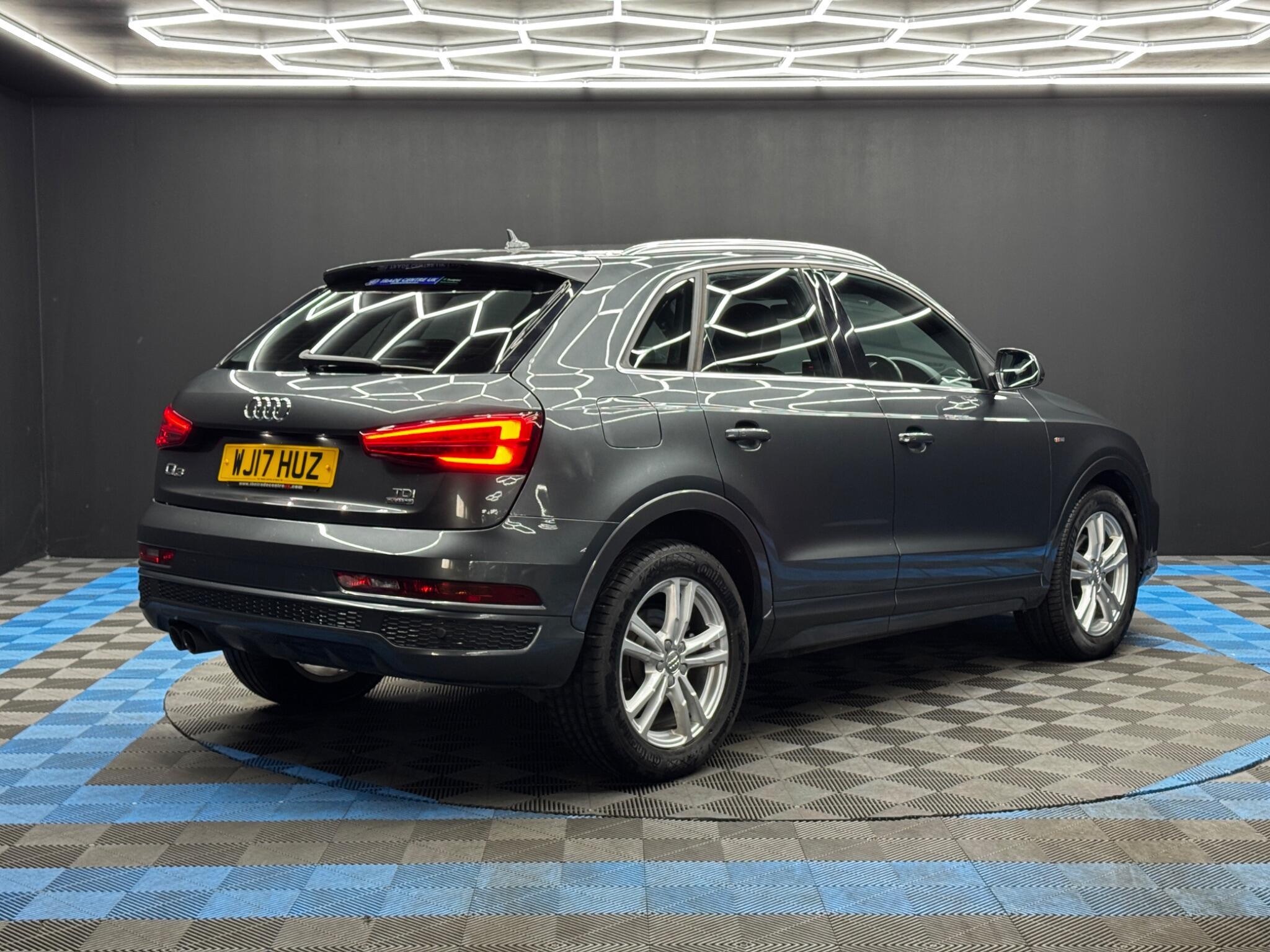 Audi Q3 - Image 5