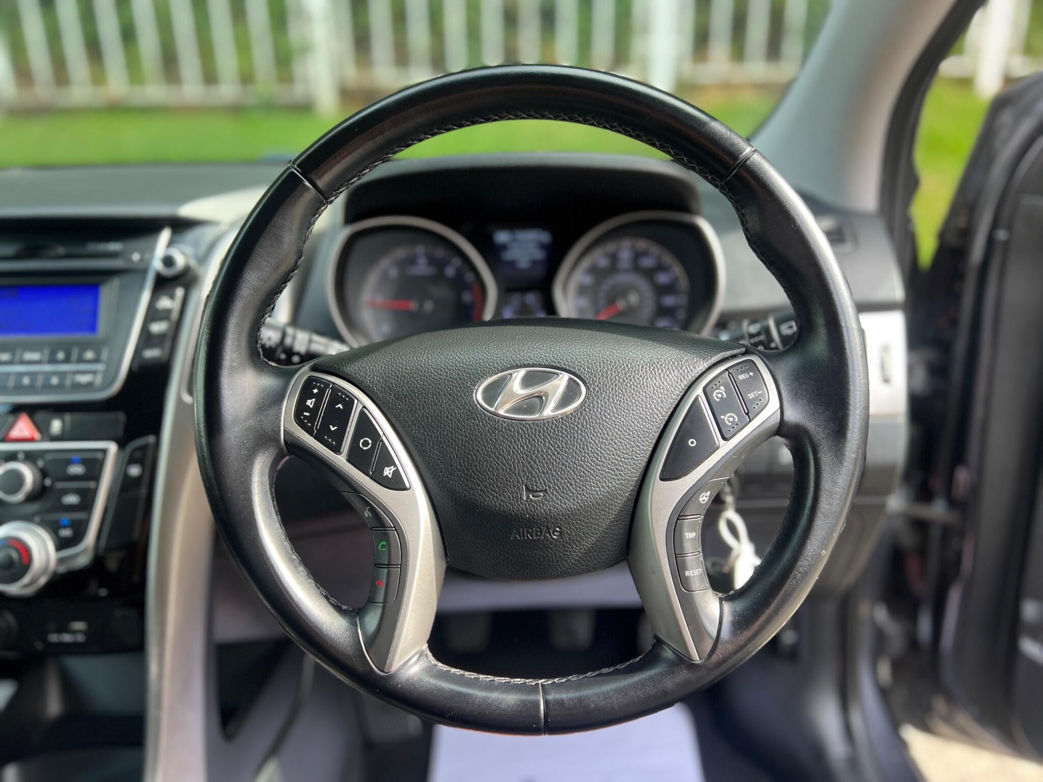 Hyundai i30 - Image 16