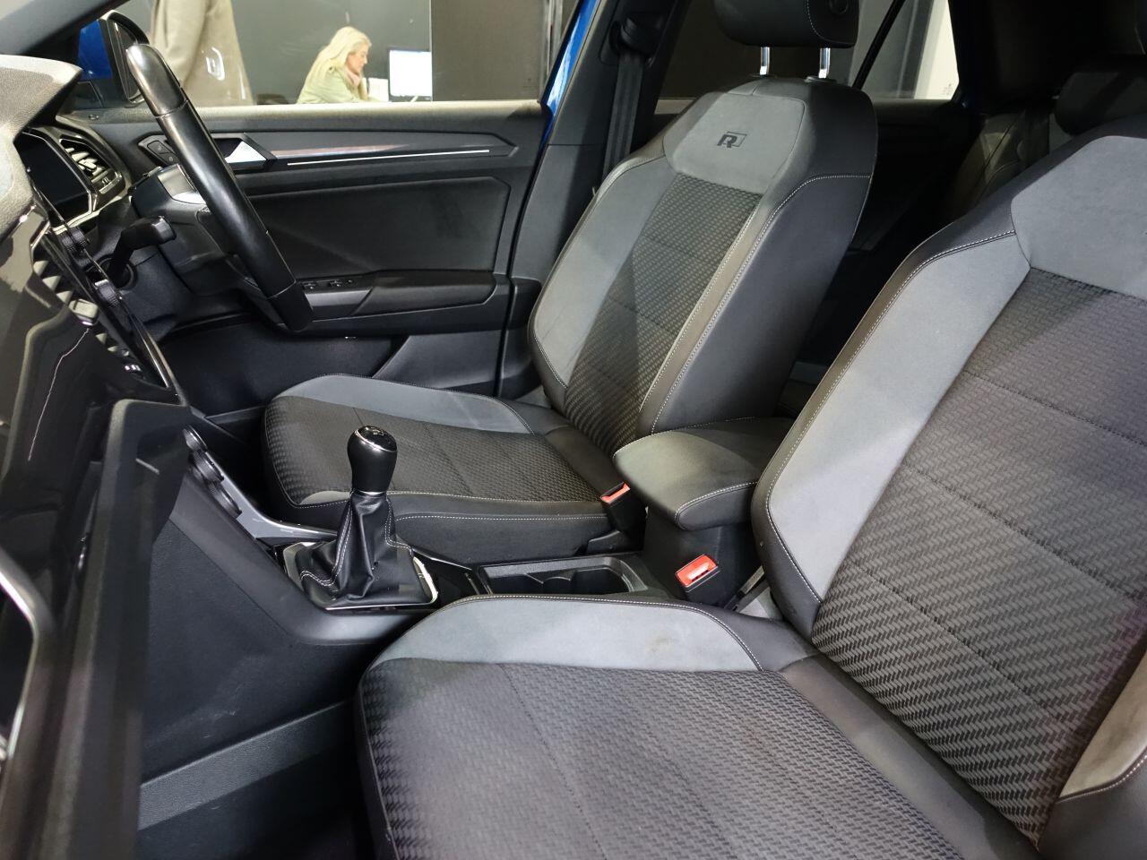 Volkswagen T-Roc - Image 15