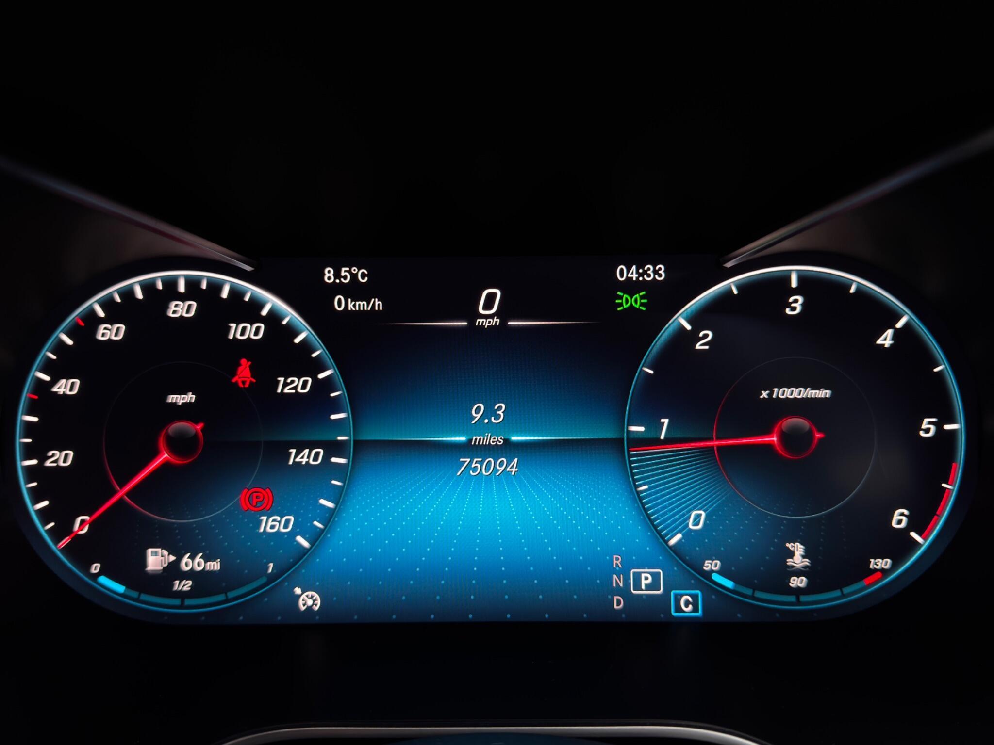 Mercedes GLC - Image 23