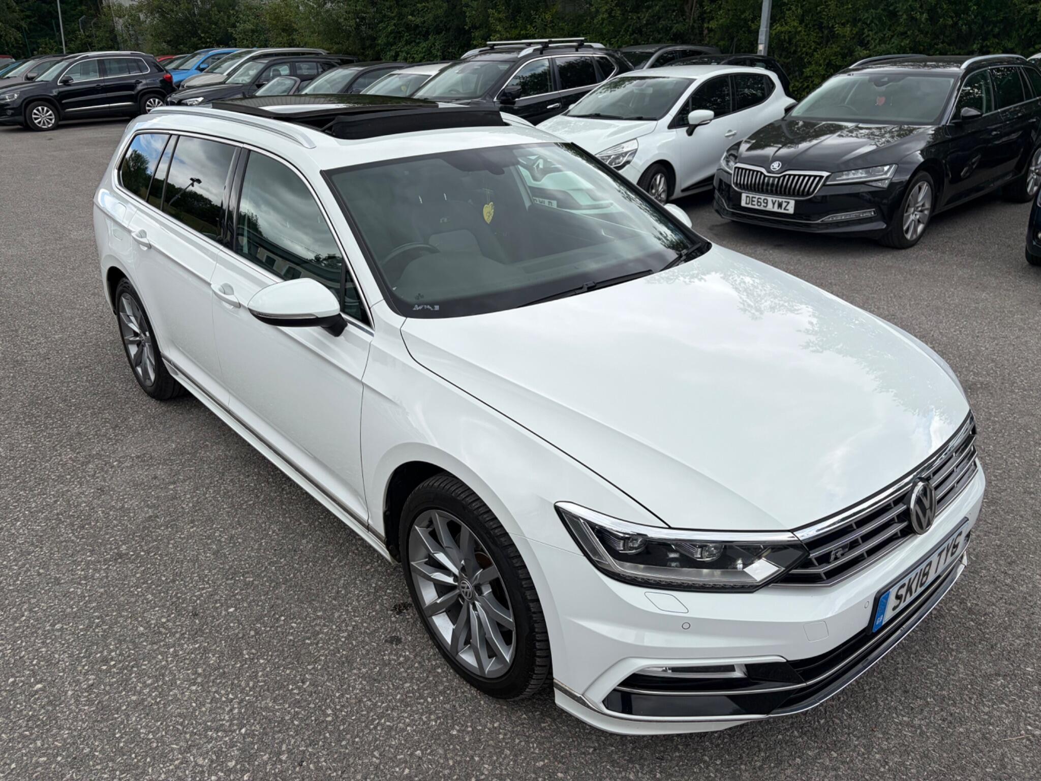 Volkswagen Passat - Image 4