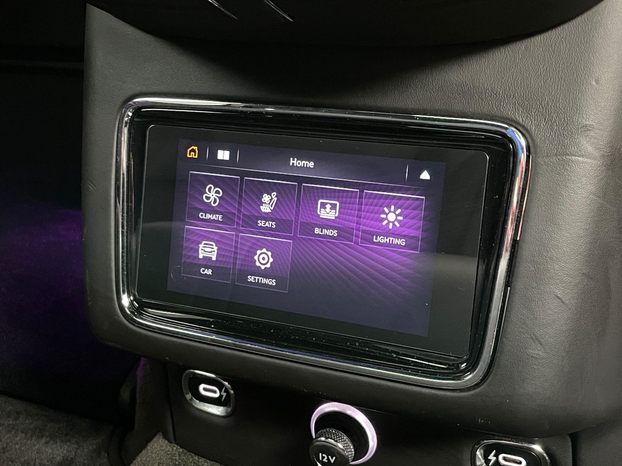 Bentley Bentayga - Image 34