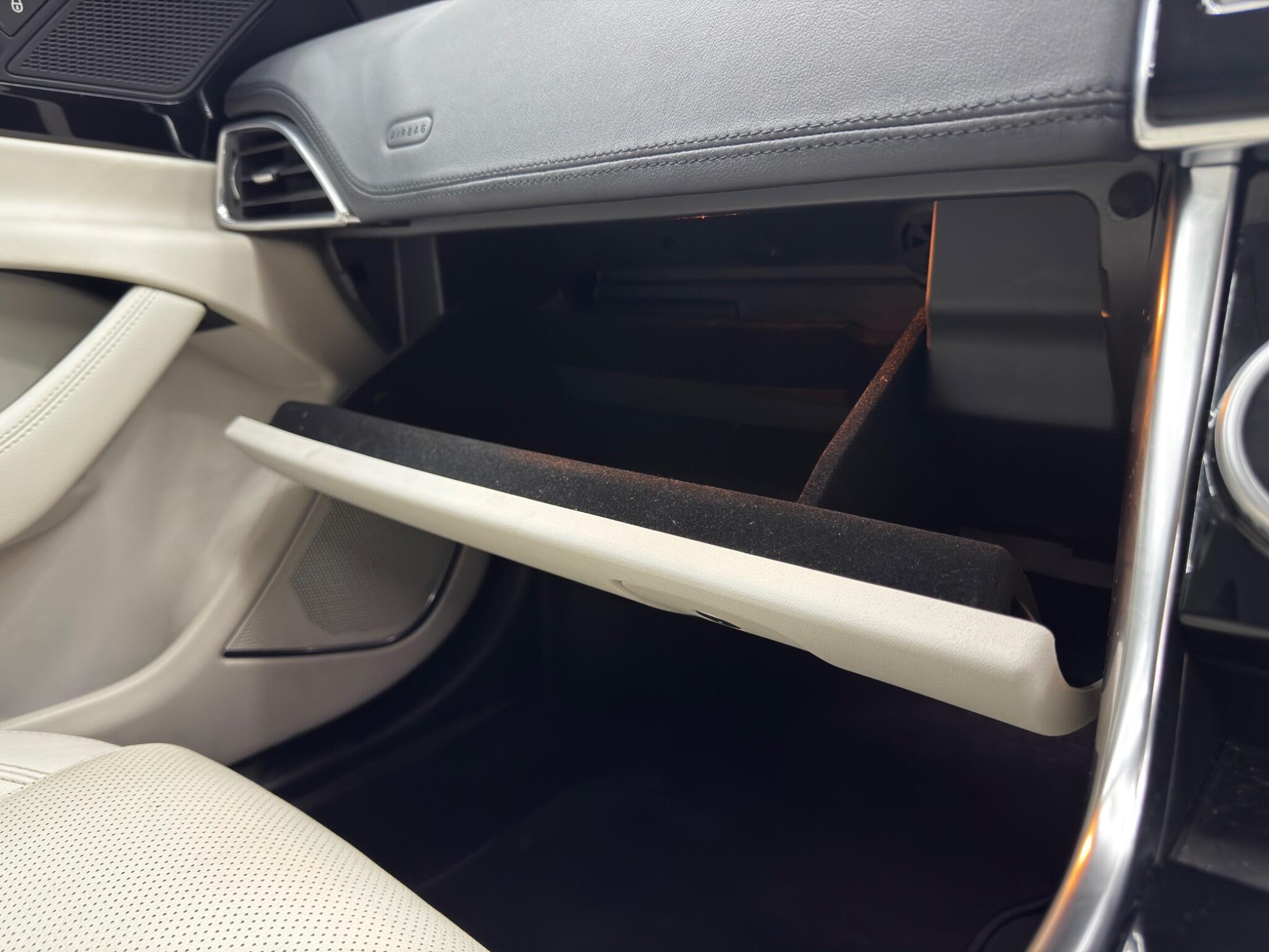 Jaguar XE - Image 37