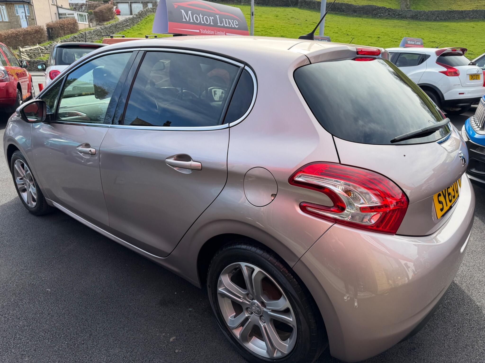 Peugeot 208 - Image 20