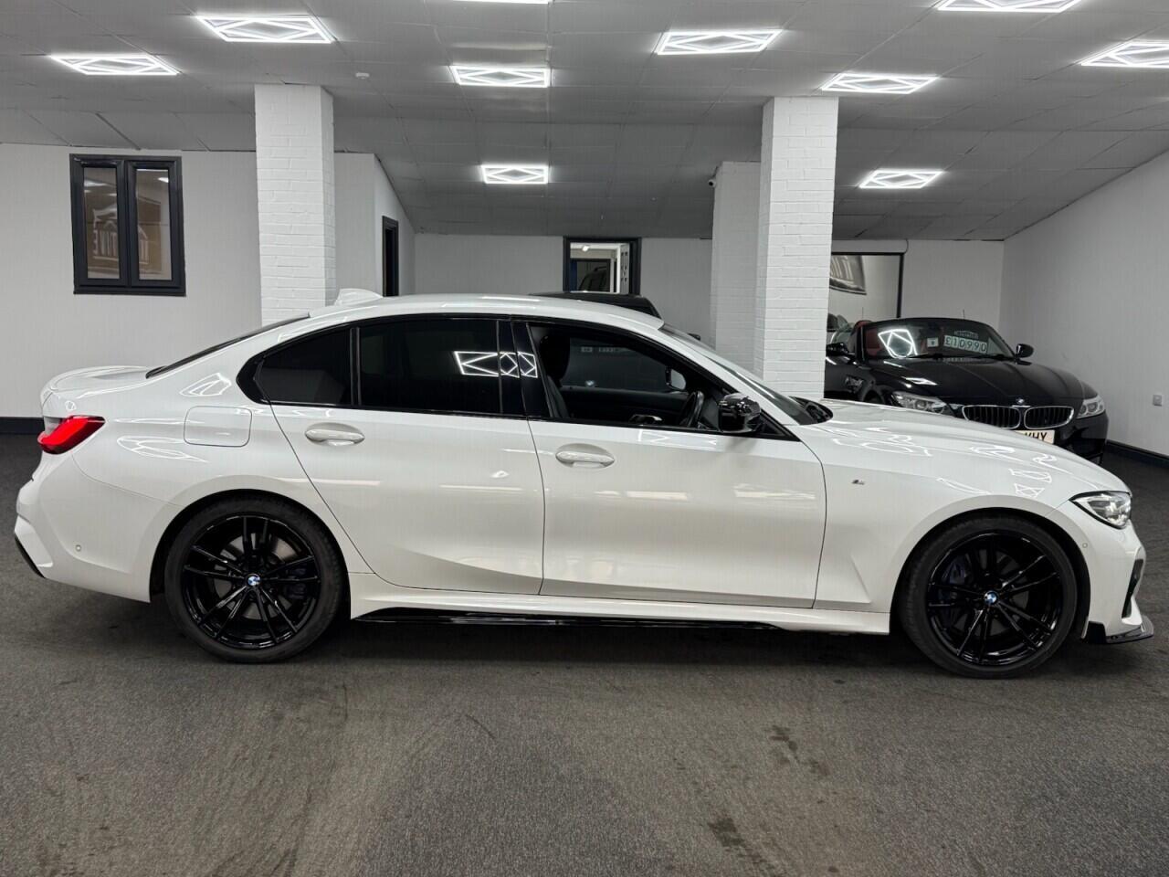 BMW 3 Series - Image 8