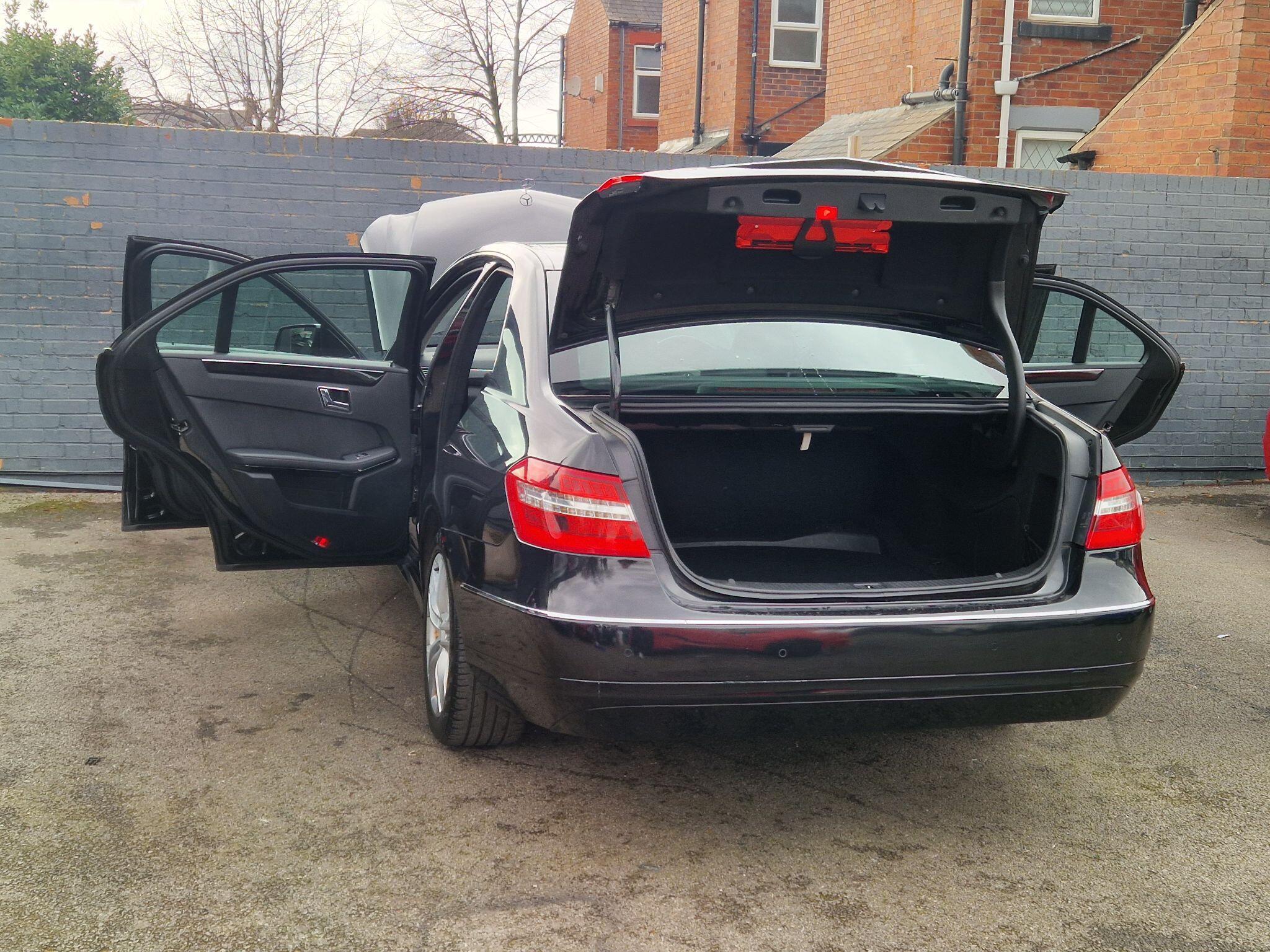 Mercedes E Class - Image 13