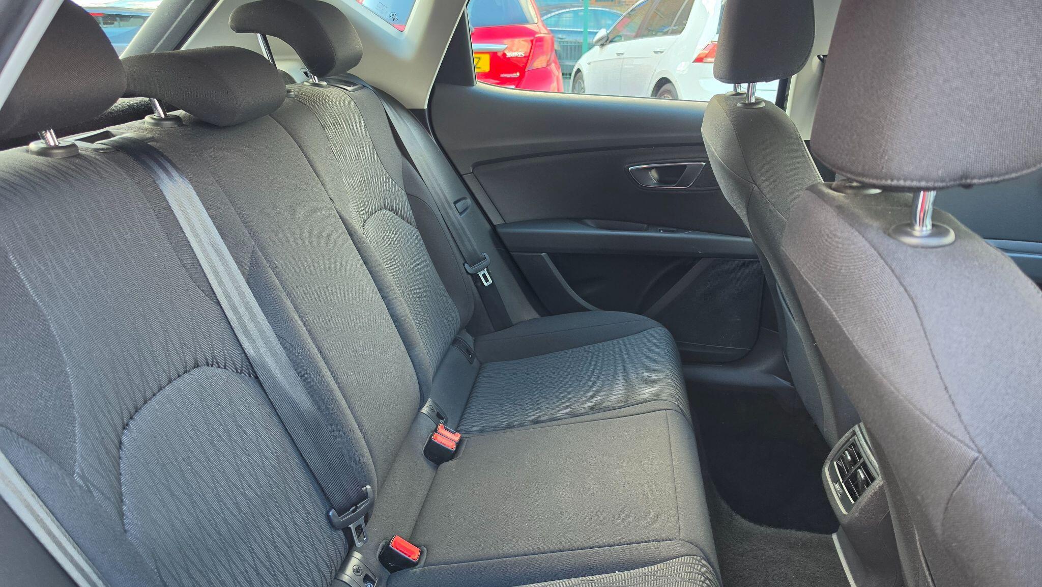 SEAT Leon - Image 19