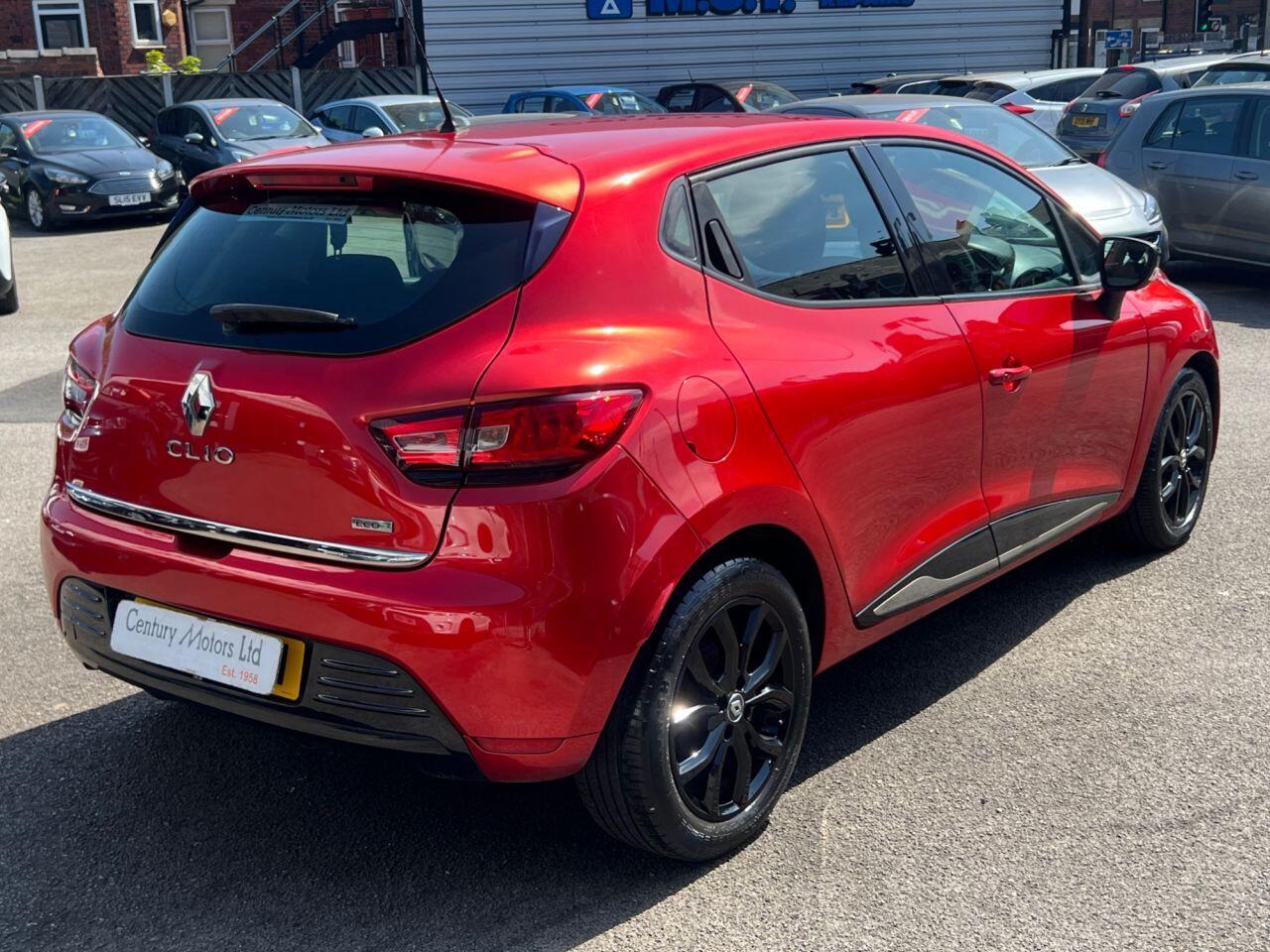 Renault Clio - Image 7