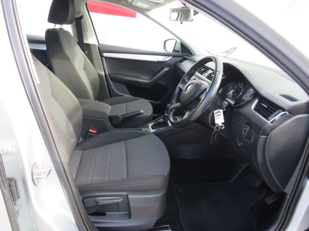 Skoda Octavia - Image 7