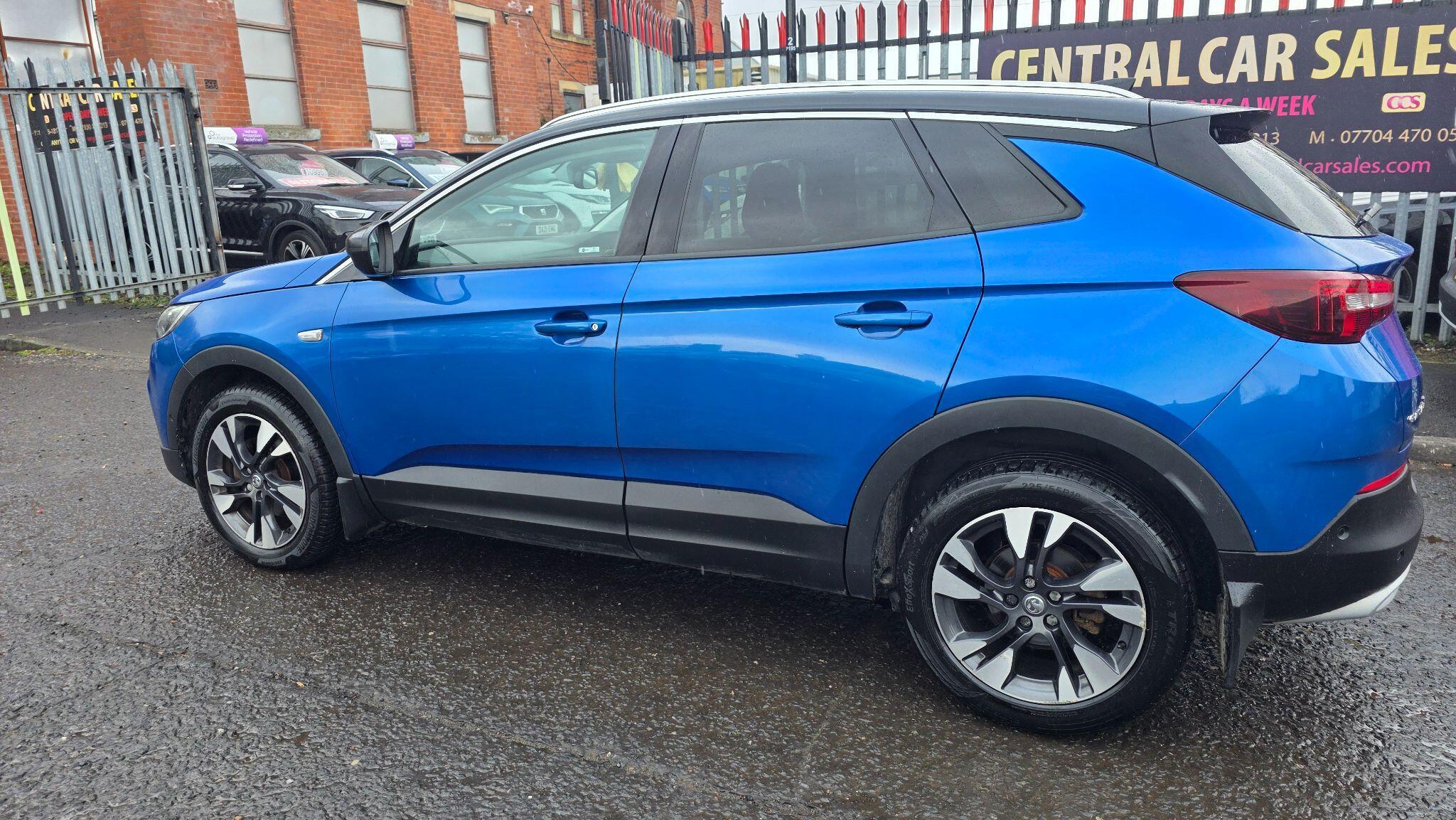 Vauxhall Grandland X - Image 17