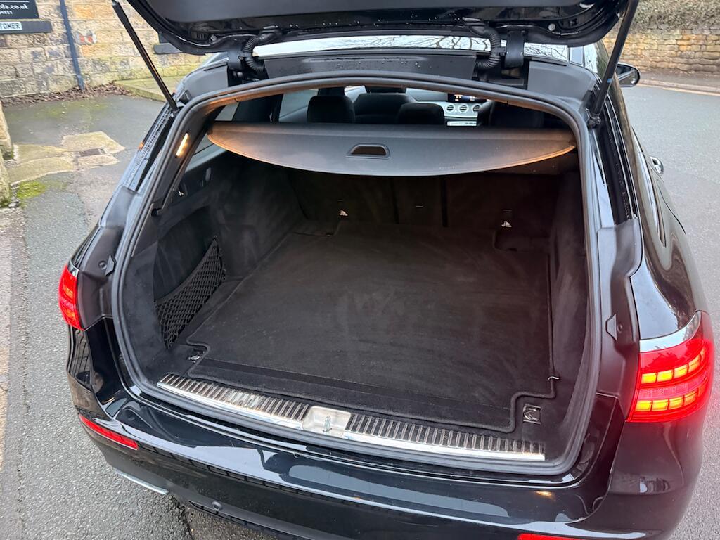 Mercedes E Class - Image 27