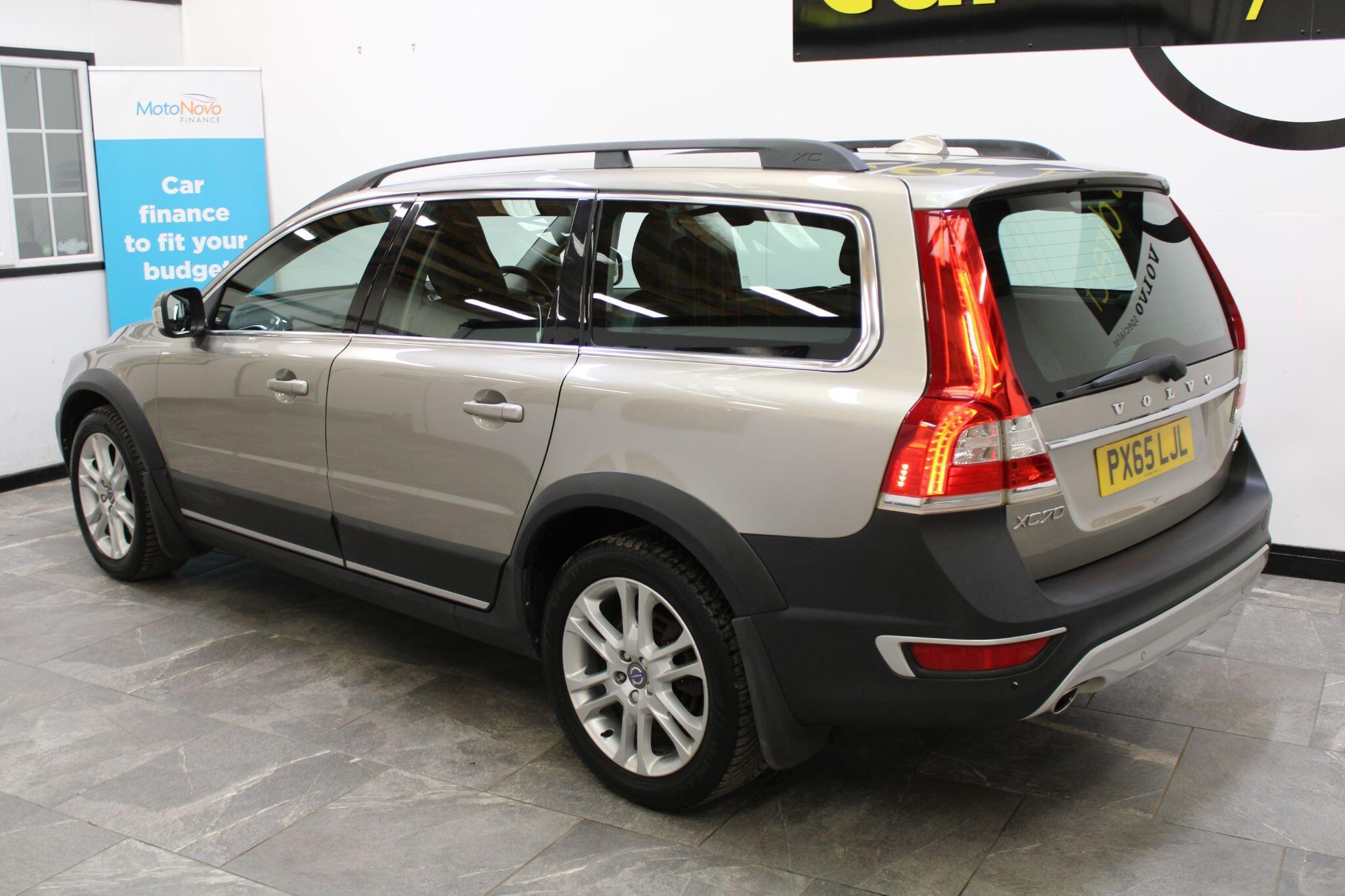 Volvo XC70 - Image 20