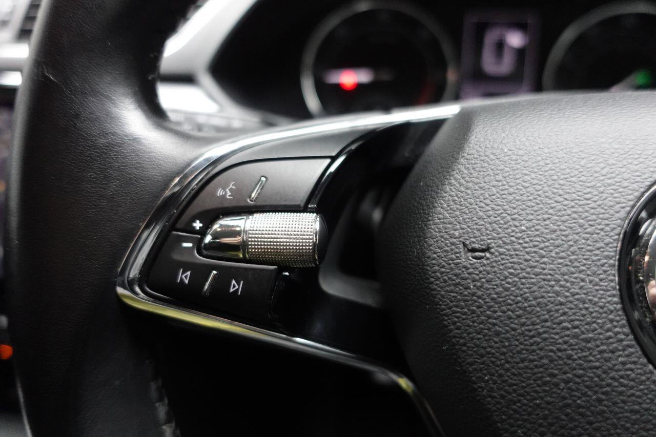 Skoda Superb - Image 46