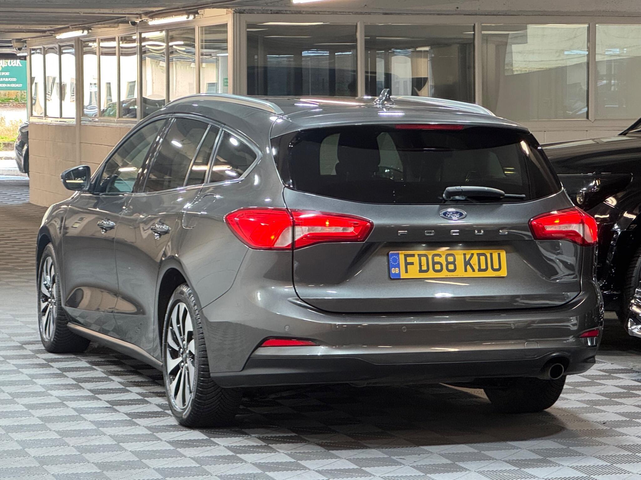 Ford Focus - Image 3