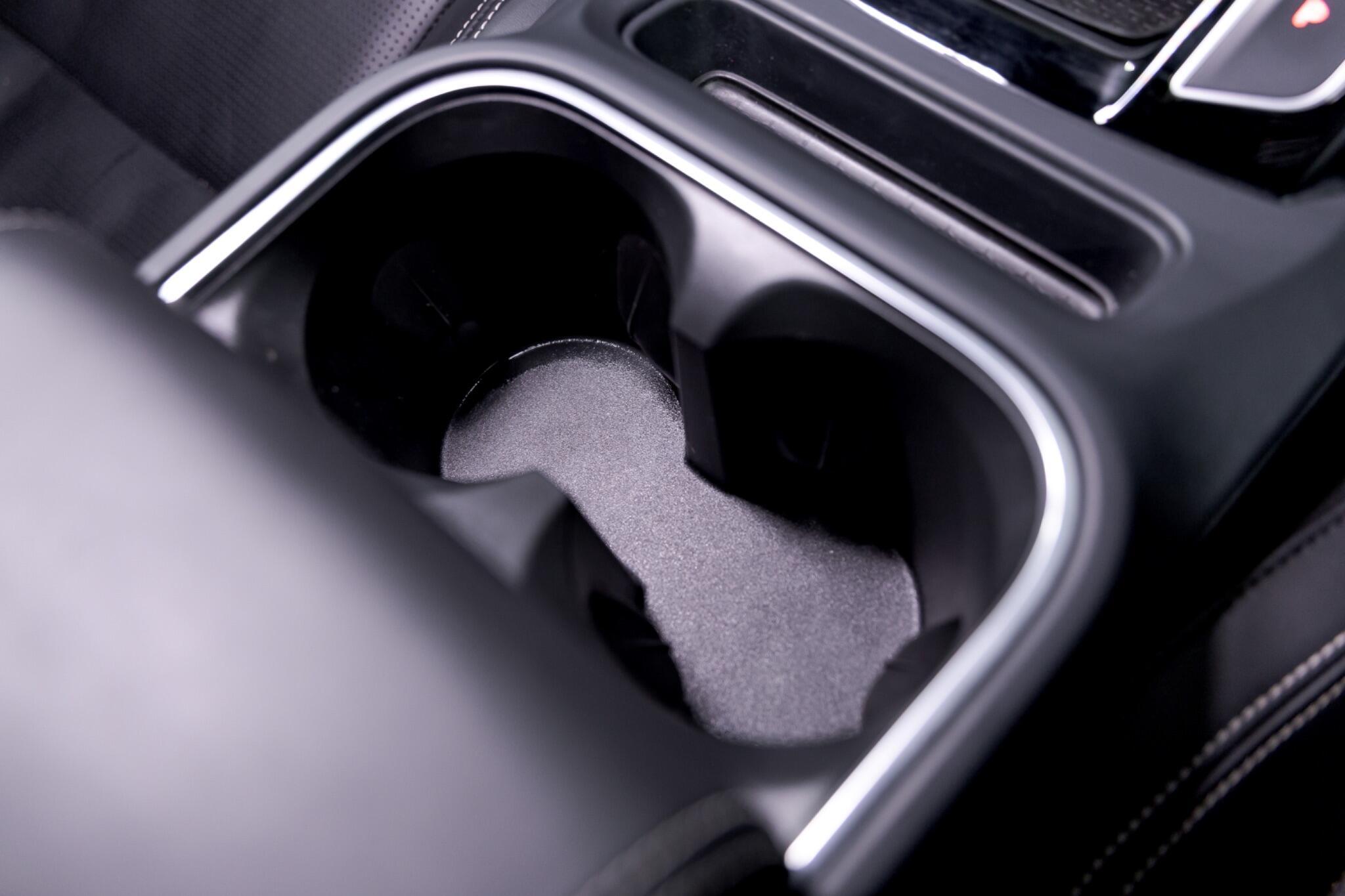 Jaguar I-Pace - Image 55