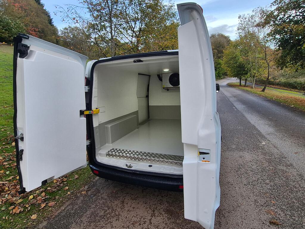 Ford Transit Custom - Image 11