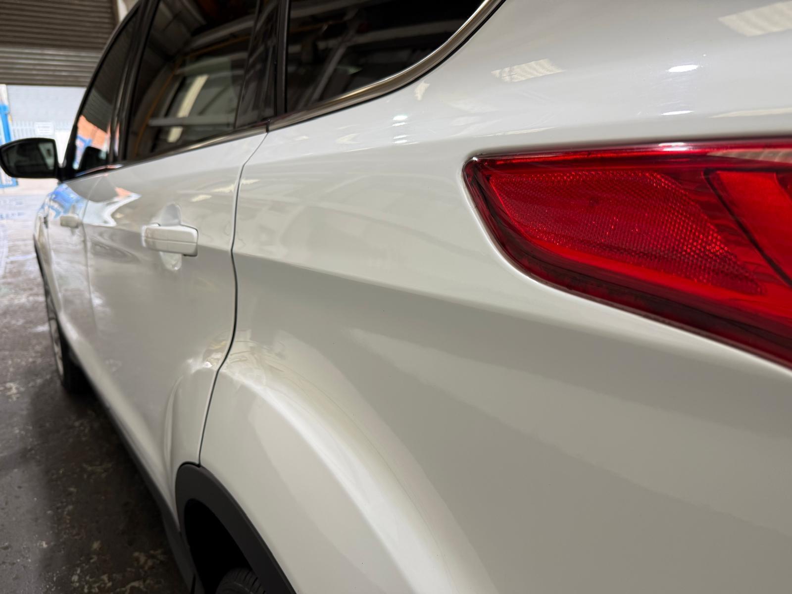 Ford Kuga - Image 21