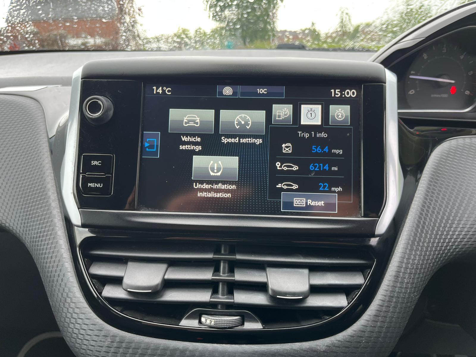 Peugeot 208 - Image 16