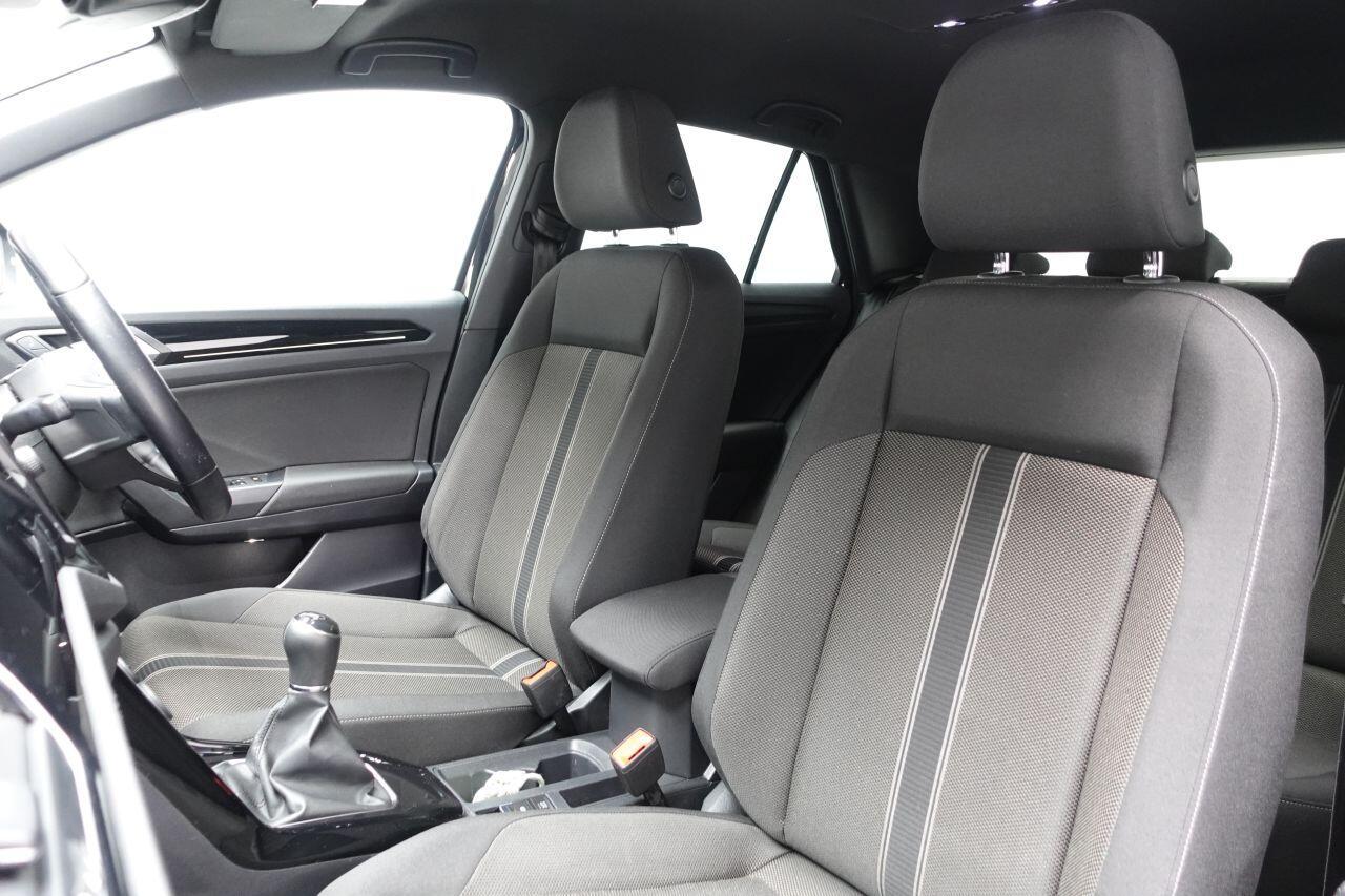 Volkswagen T-Roc - Image 17