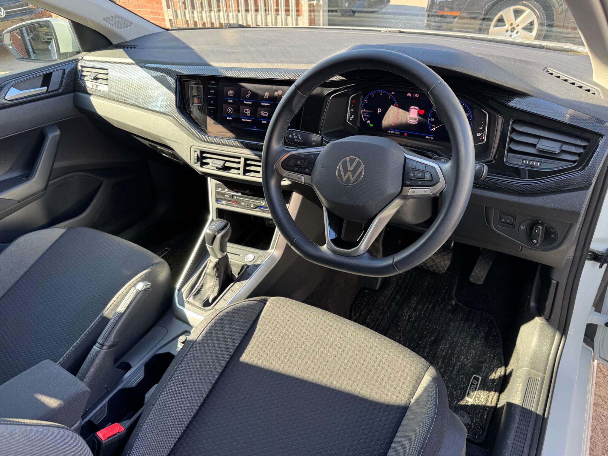 Volkswagen Polo - Image 21