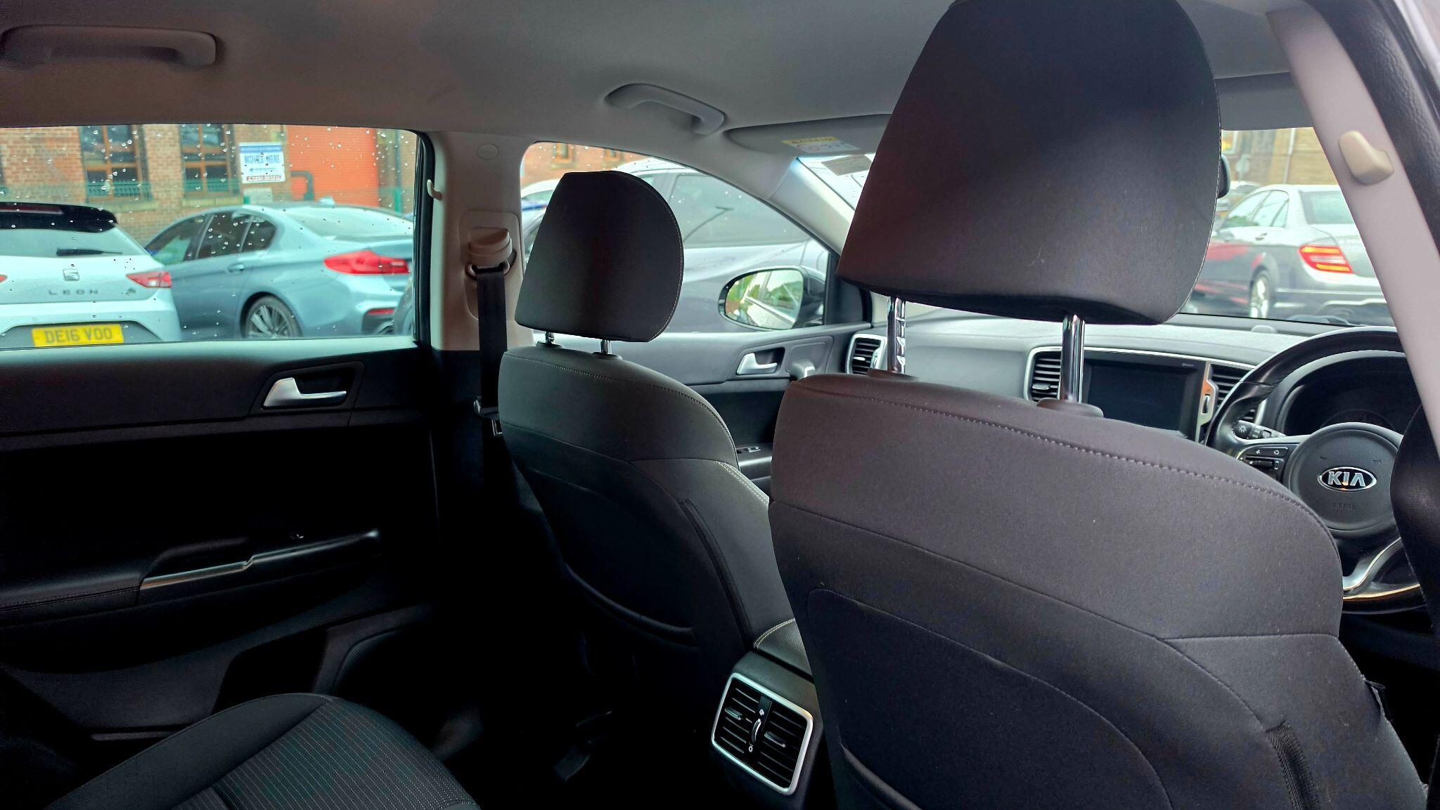 Kia Sportage - Image 18