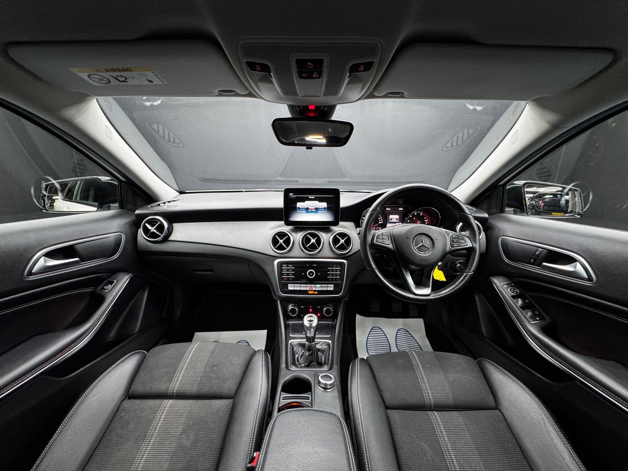 Mercedes GLA - Image 17
