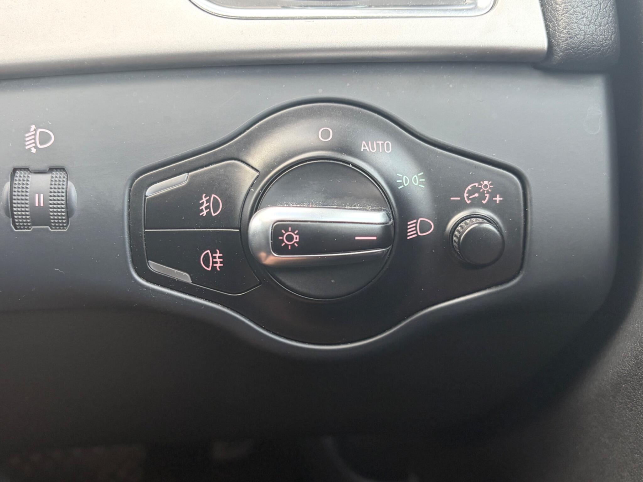 Audi A4 Avant - Image 27