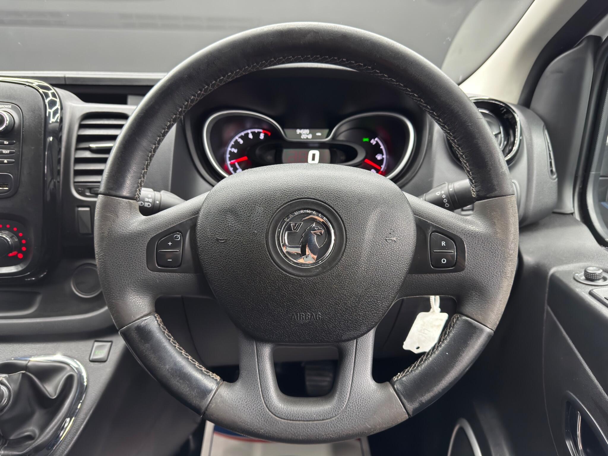 Vauxhall Vivaro - Image 17