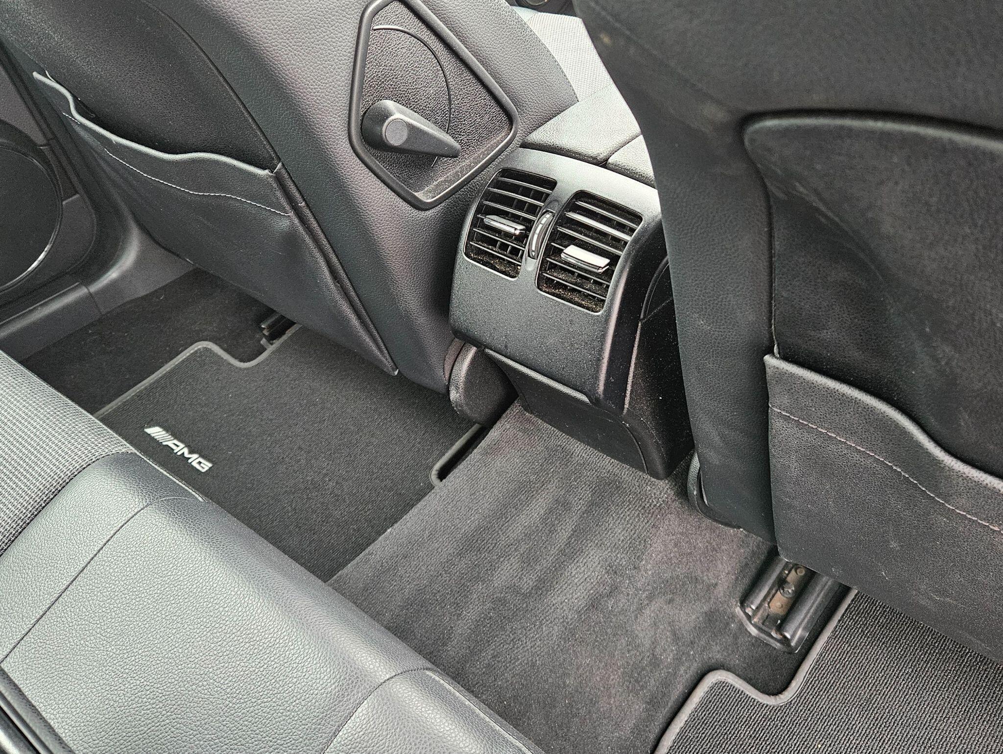 Mercedes C Class - Image 41