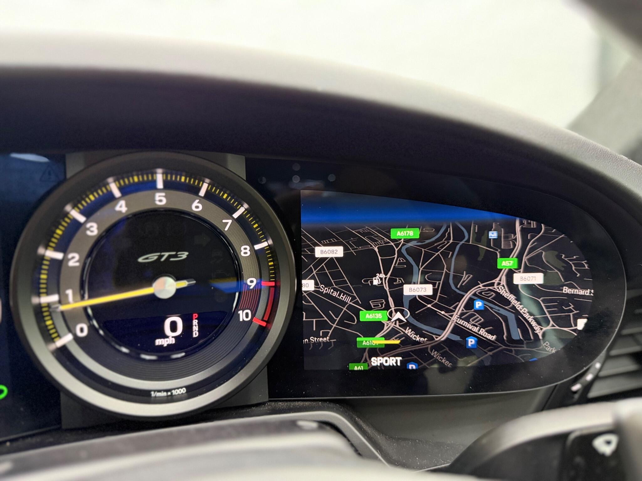 Porsche 911 - Image 38