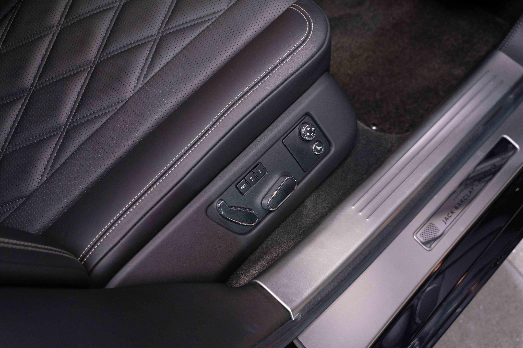 Bentley Flying Spur - Image 38