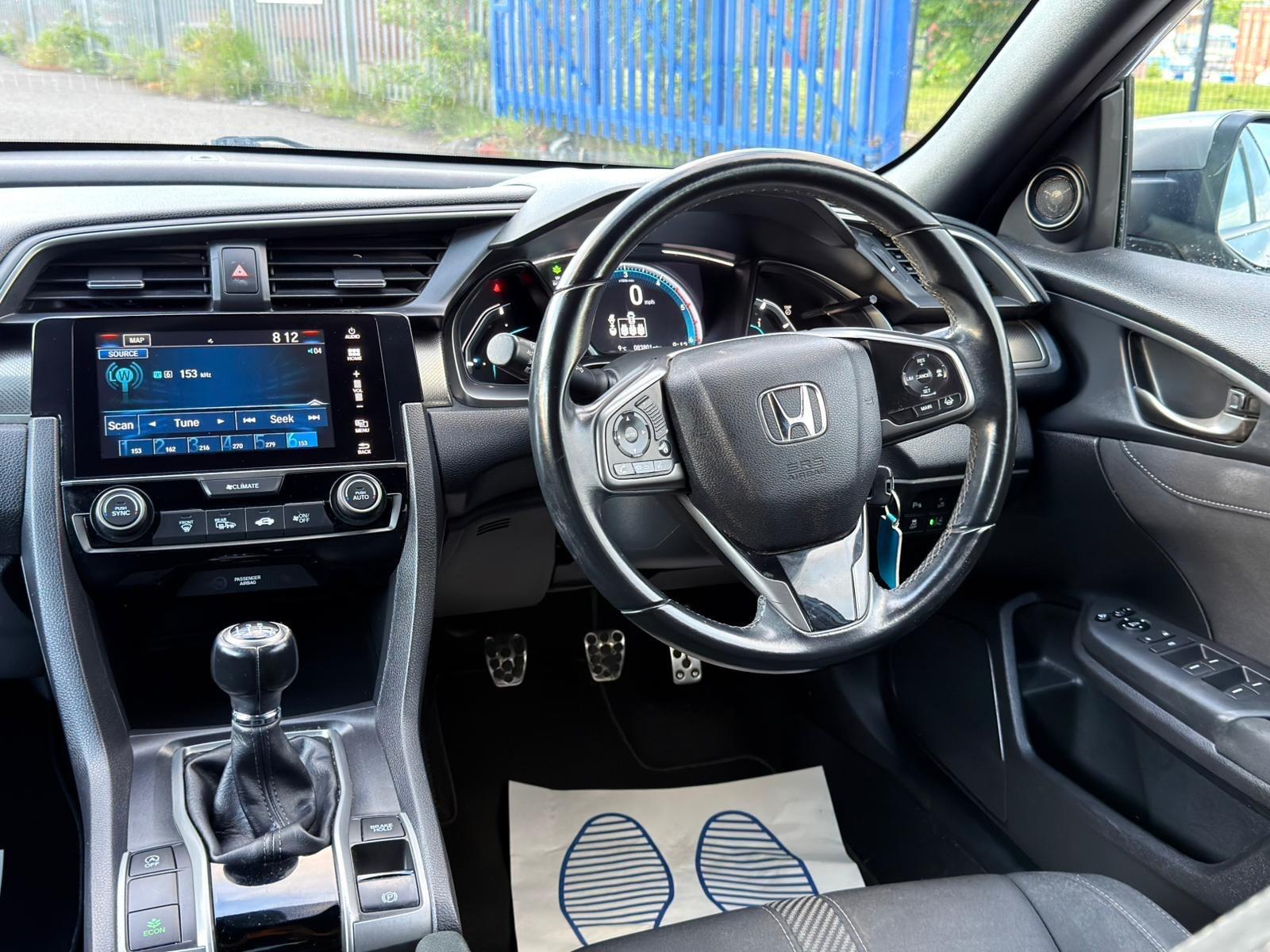 Honda Civic - Image 17