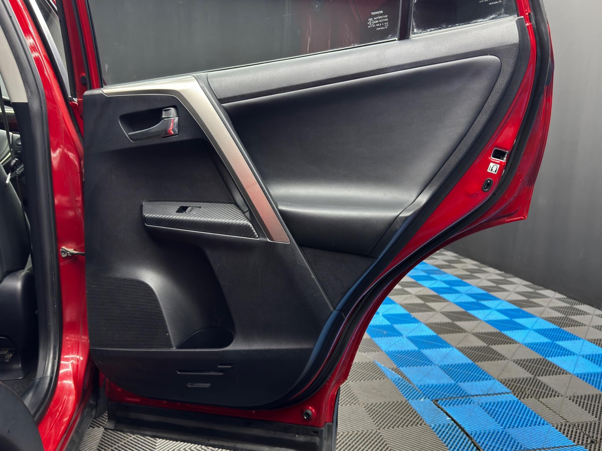 Toyota RAV4 - Image 33