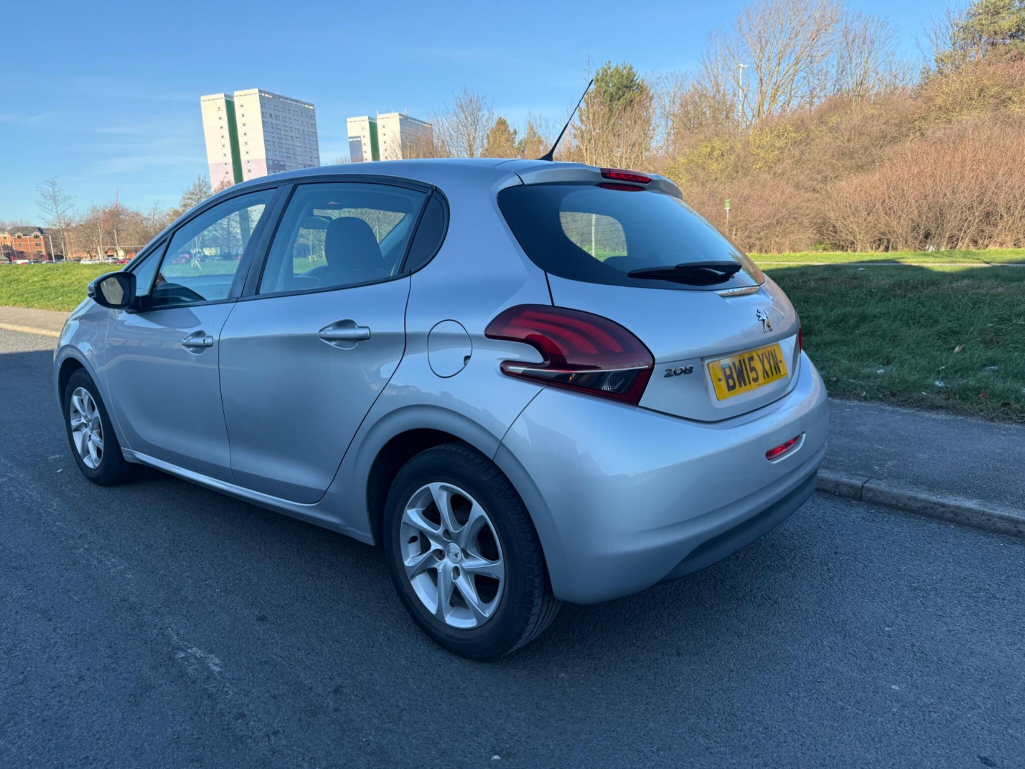 Peugeot 208 - Image 5