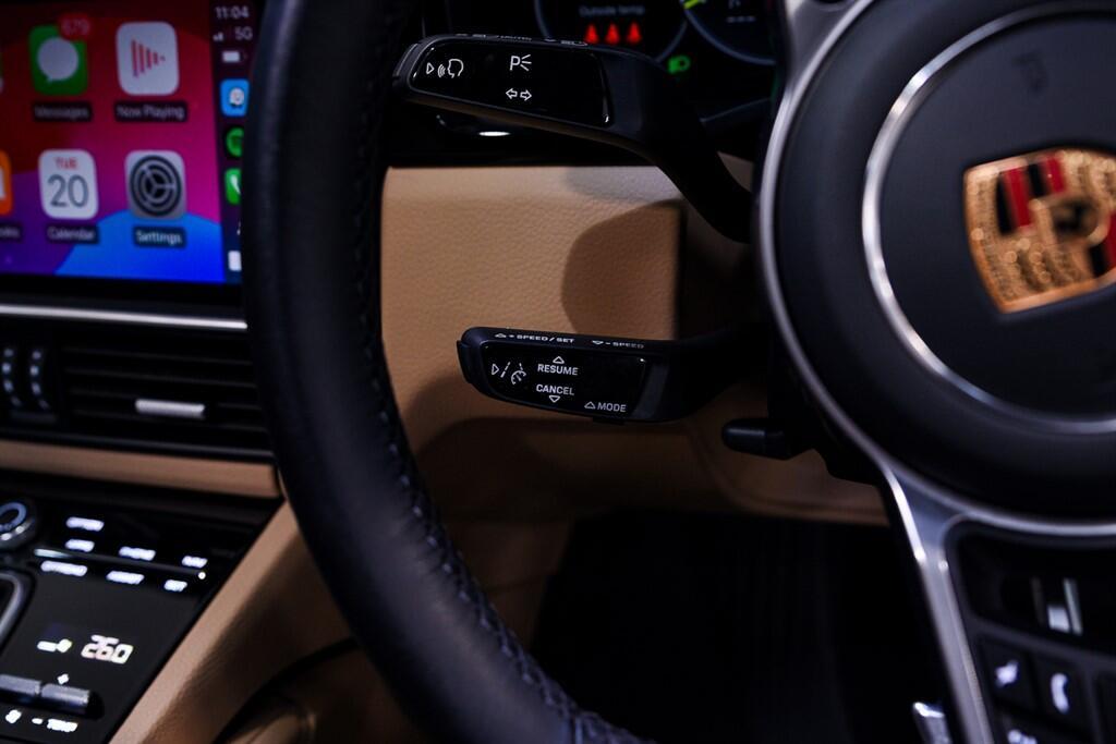 Porsche Cayenne - Image 37