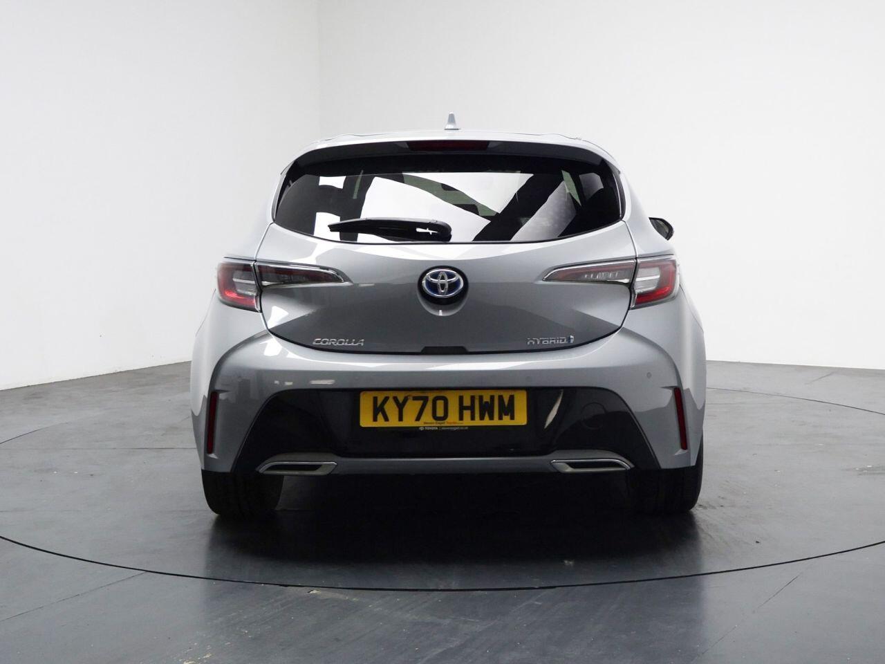 Toyota Corolla - Image 11