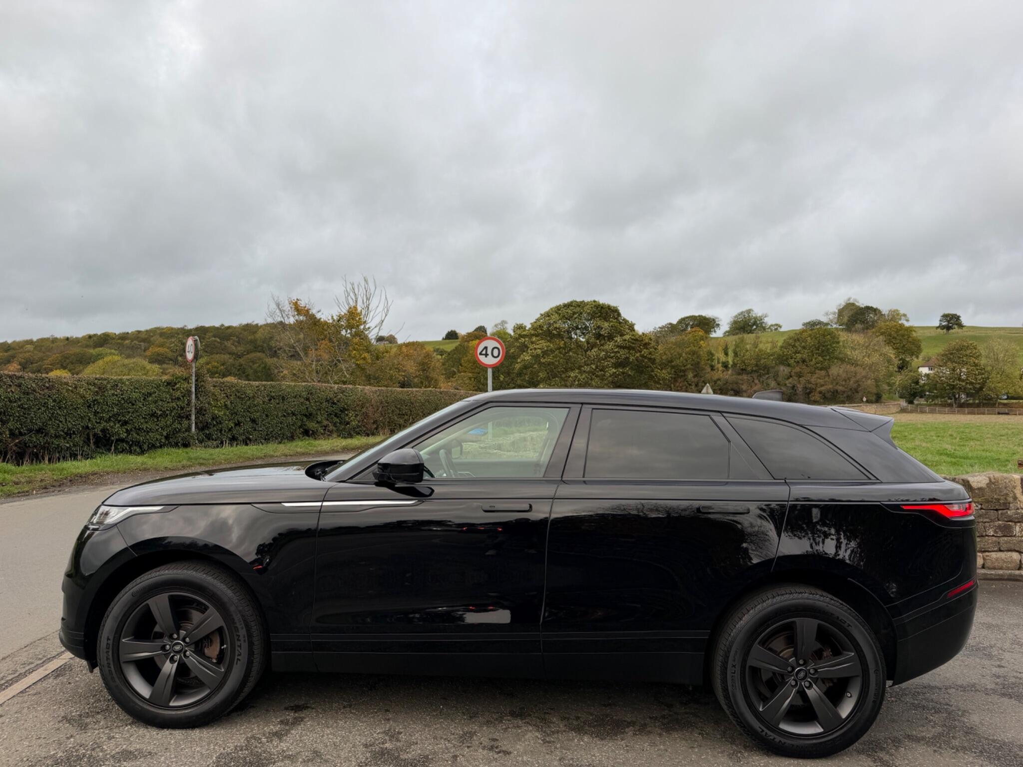 Land Rover Range Rover Velar - Image 12