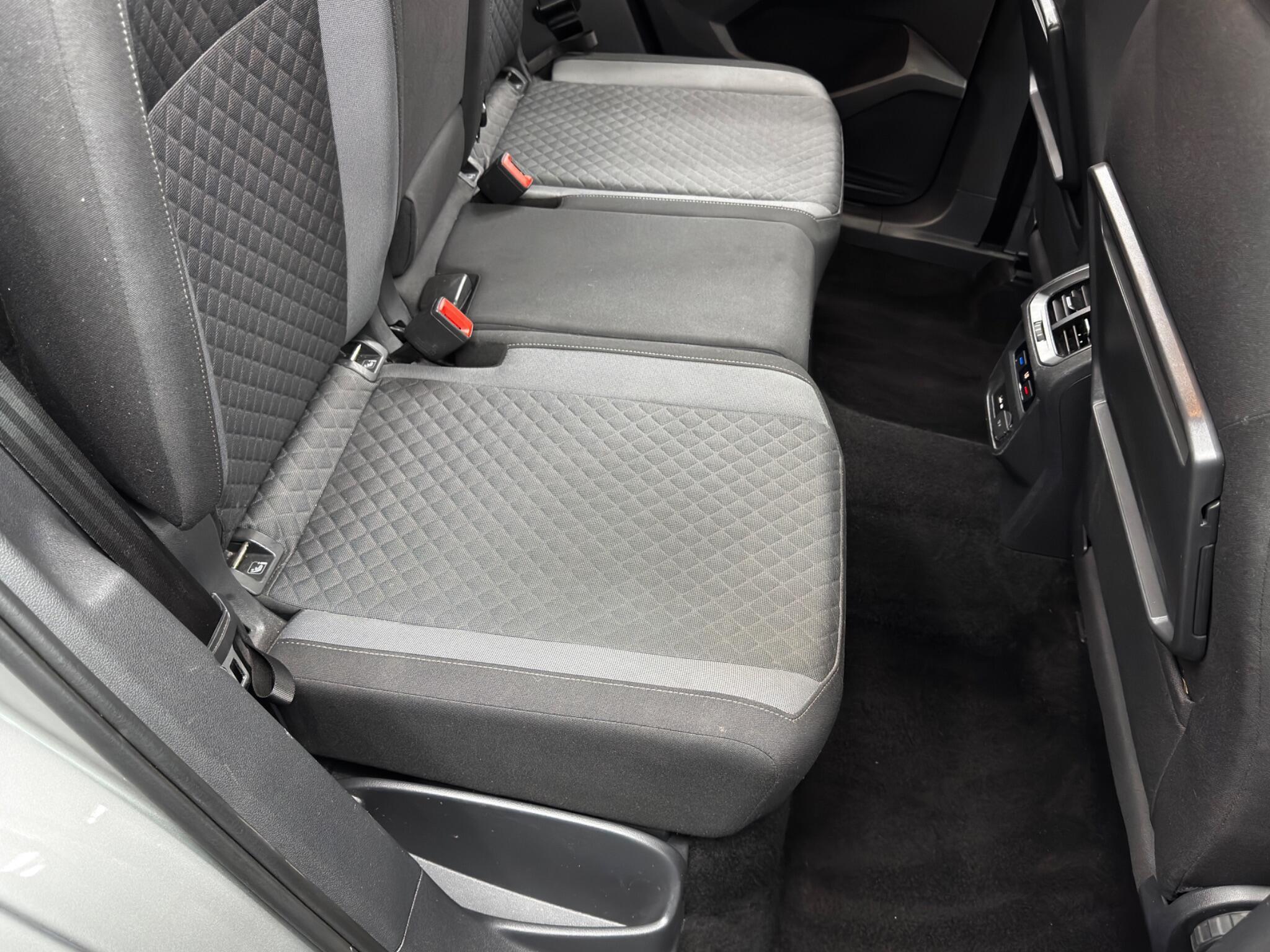 Volkswagen Tiguan - Image 16
